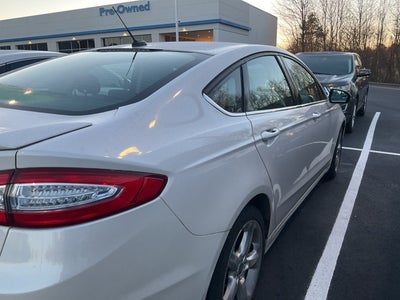 2015 Ford Fusion SE