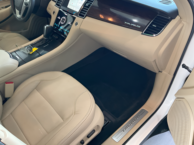 2016 Ford Taurus Limited