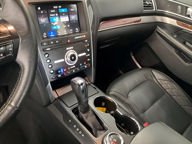 2019 Ford Explorer Platinum