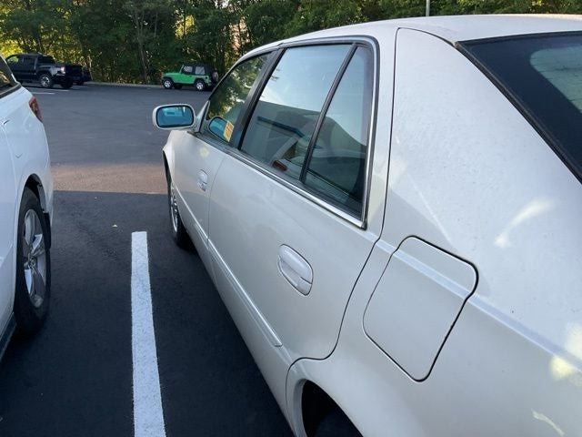 2003 Cadillac DeVille Base