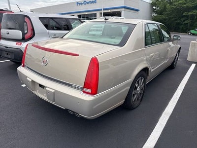 2008 Cadillac DTS Base