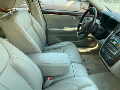 2010 Cadillac DTS Base