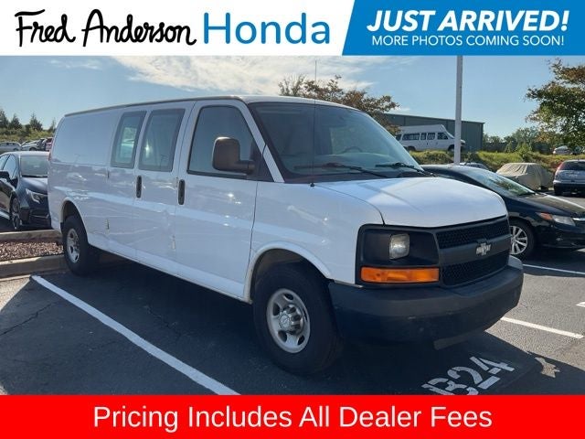 2015 Chevrolet Express 3500 Extended Work Van's photo