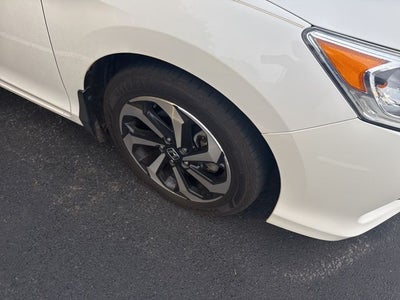 2016 Honda Accord EX-L w/Navigation and Honda Sensing