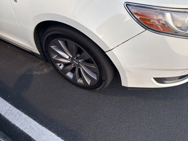2013 Lincoln MKS Base