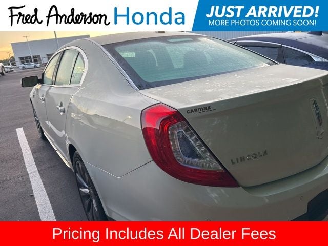 2013 Lincoln MKS Base