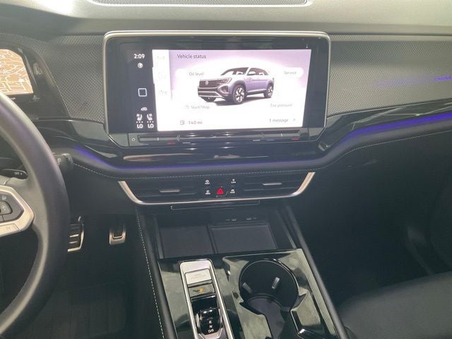 2024 Volkswagen Atlas Cross Sport 2.0T SEL R-Line