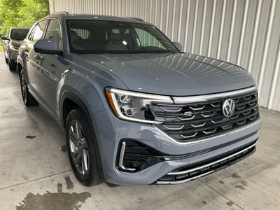 2024 Volkswagen Atlas Cross Sport 2.0T SEL R-Line