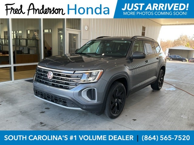 2024 Volkswagen Atlas 2.0T SE w/Technology