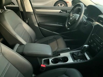 2022 Volkswagen Passat 2.0T SE