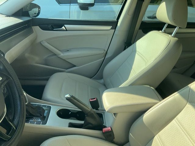2020 Volkswagen Passat 2.0T SE