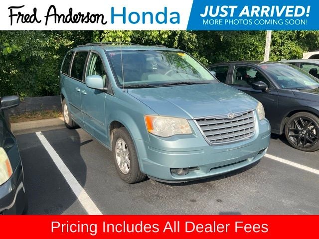 2010 Chrysler Town & Country Touring
