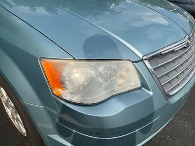 2010 Chrysler Town & Country Touring