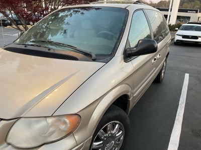 2006 Chrysler Town & Country Limited