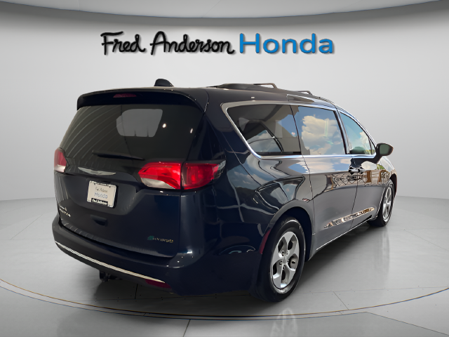 2018 Chrysler Pacifica Hybrid Touring Plus