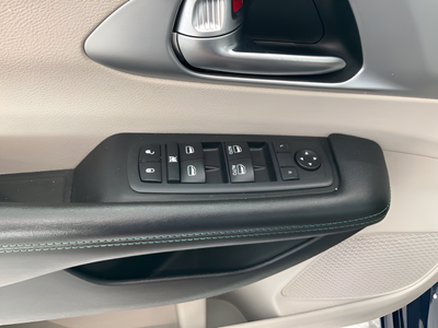2018 Chrysler Pacifica Hybrid Touring Plus