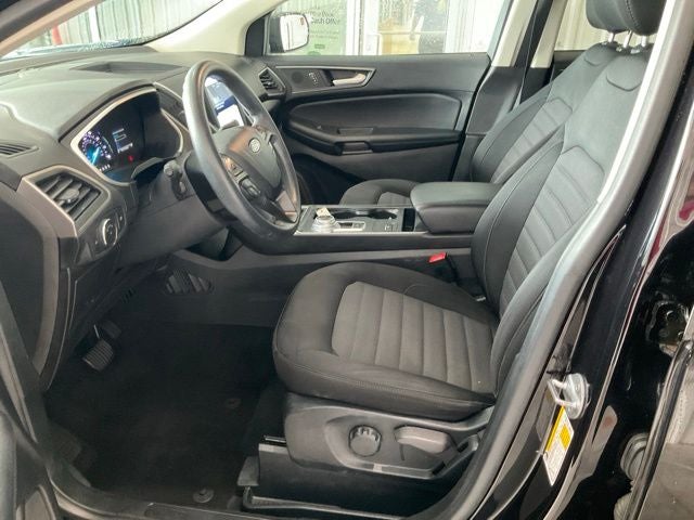 2021 Ford Edge SE
