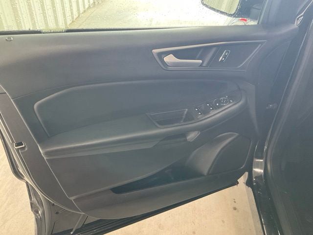 2021 Ford Edge SE