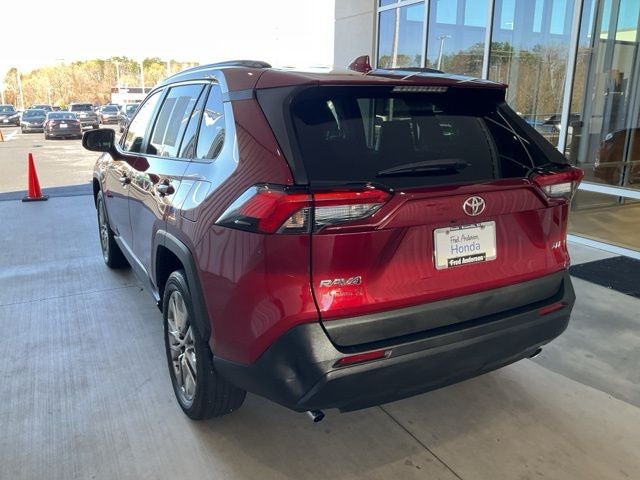 2020 Toyota RAV4 XLE Premium