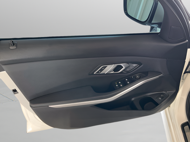 2021 BMW 3 Series 330i