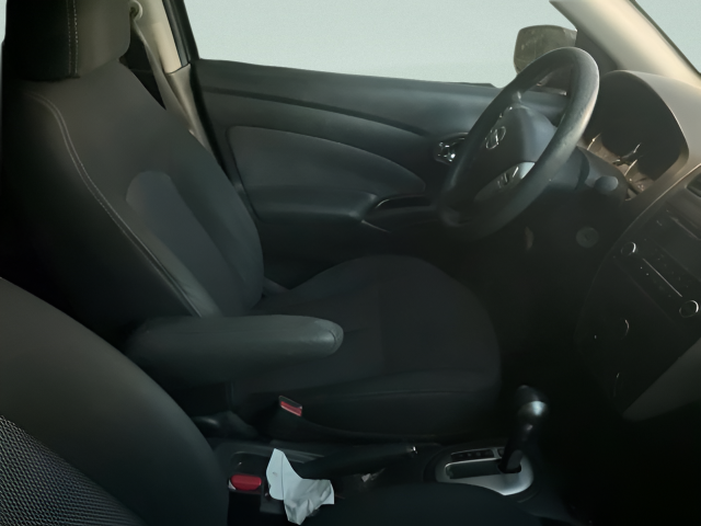 2015 Nissan Versa 1.6 SV