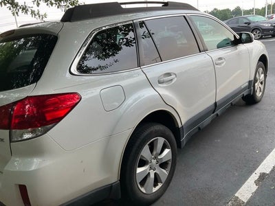 2010 Subaru Outback 2.5i Premium