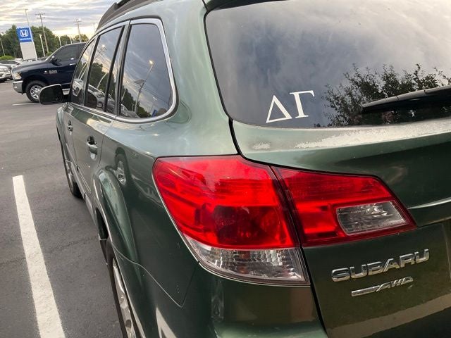 2011 Subaru Outback 2.5i Limited