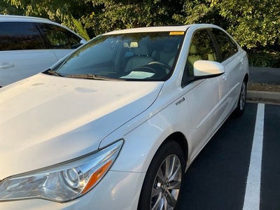 2016 Toyota Camry Hybrid XLE