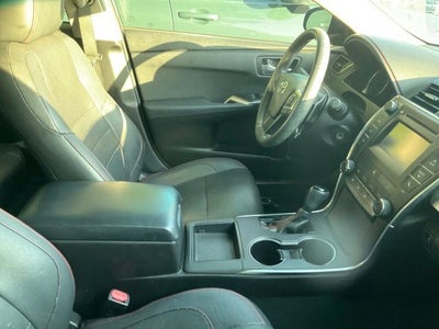 2015 Toyota Camry SE