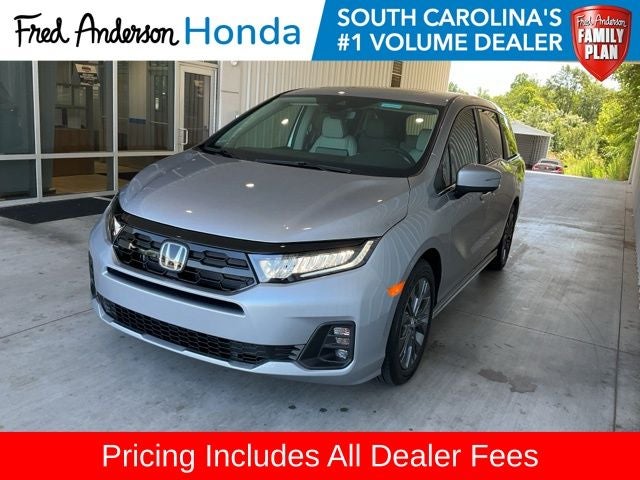 2026 Honda Odyssey Touring's photo