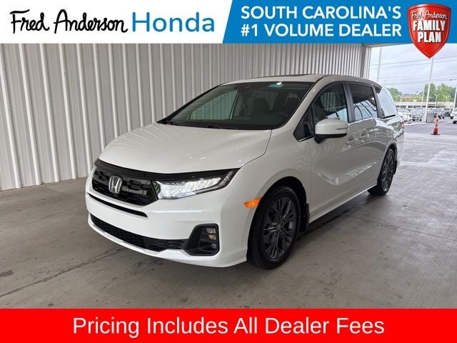 2026 Honda Odyssey Touring's photo