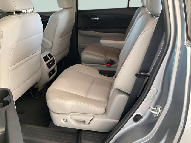 2022 Honda Pilot Touring 7 Passenger