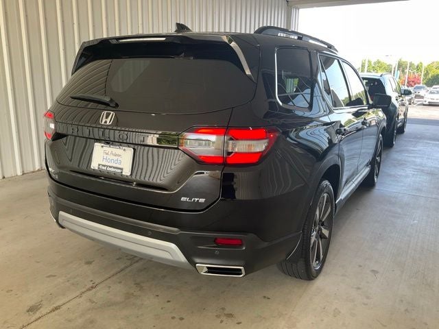 2023 Honda Pilot Elite