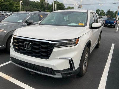 2024 Honda Pilot EX-L 8 Passenger