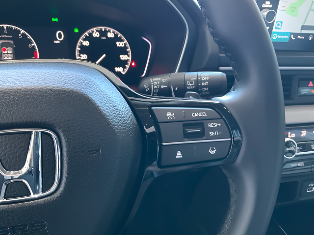 2025 Honda Pilot Touring - Photo 16
