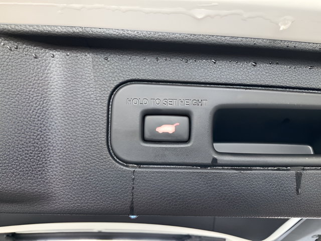 2025 Honda Pilot Touring - Photo 25
