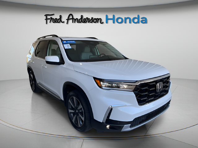 2025 Honda Pilot Touring - Photo 4