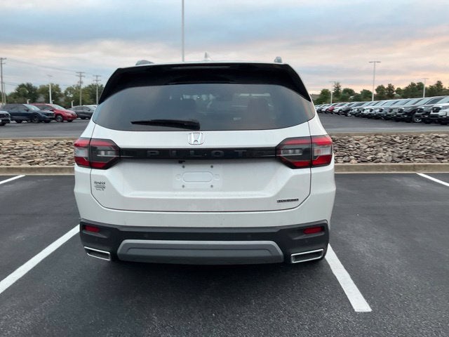 2025 Honda Pilot Touring