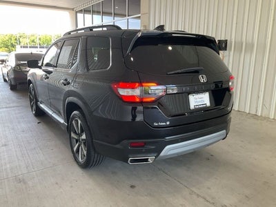 2025 Honda Pilot Touring