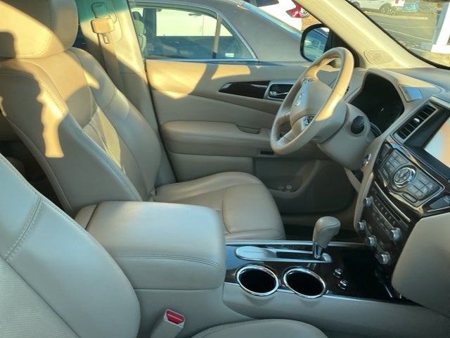 2014 Nissan Pathfinder Platinum