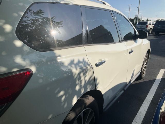 2015 Nissan Pathfinder SV