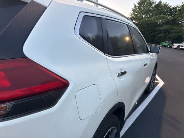 2020 Nissan Rogue SL