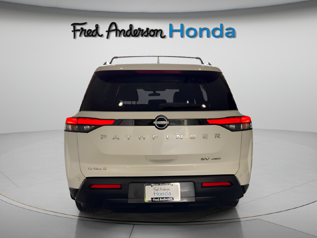 2023 Nissan Pathfinder SV