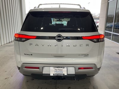 2025 Nissan Pathfinder Platinum