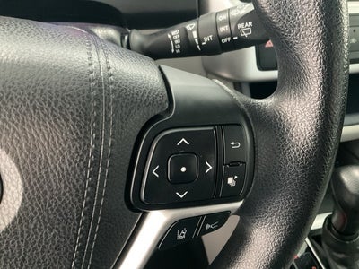 2017 Toyota Highlander LE