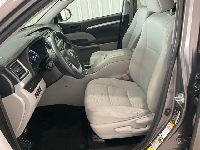 2017 Toyota Highlander LE