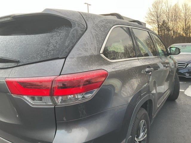 2017 Toyota Highlander LE