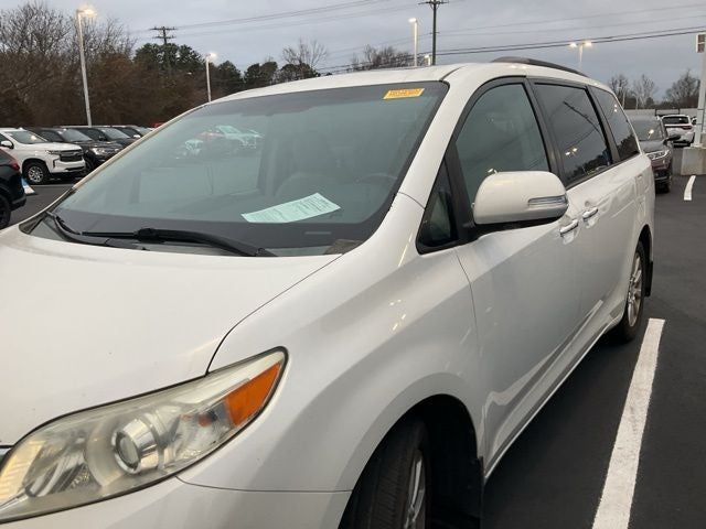 2013 Toyota Sienna Limited 7 Passenger