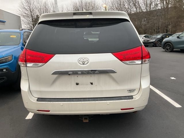 2013 Toyota Sienna Limited 7 Passenger