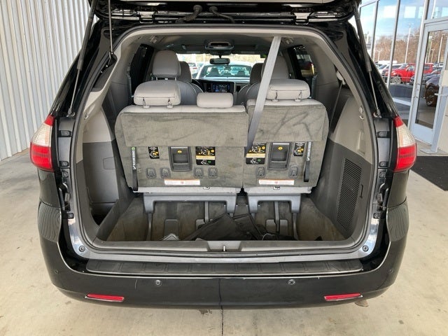 2017 Toyota Sienna XLE 7 Passenger